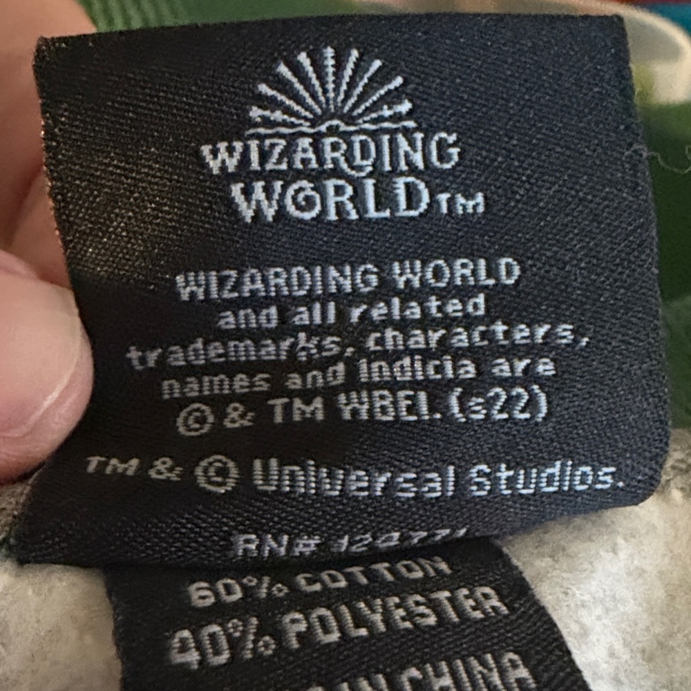 Harry Potter Slytherin Sweatshirt | Universal Wizarding World (Size: XS) New! - Picture 6 of 9